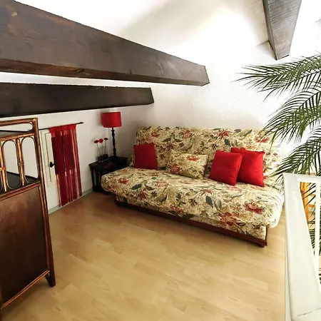 Mitoyenne Calme Avec Piscine Et Parking, Proche Pour 6 Personnes - Fr-1-607-28 Willa