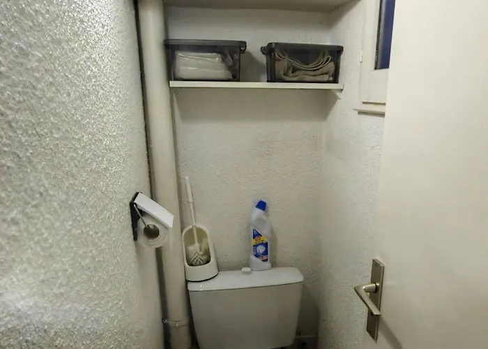 Mitoyenne Calme Avec Piscine Et Parking, Proche Pour 6 Personnes - Fr-1-607-28 Villa Agde