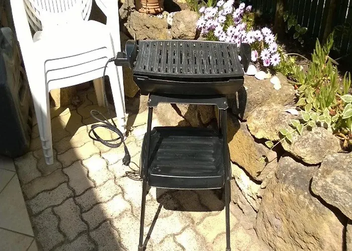 Mitoyenne Calme Avec Piscine Et Parking, Proche Pour 6 Personnes - Fr-1-607-28